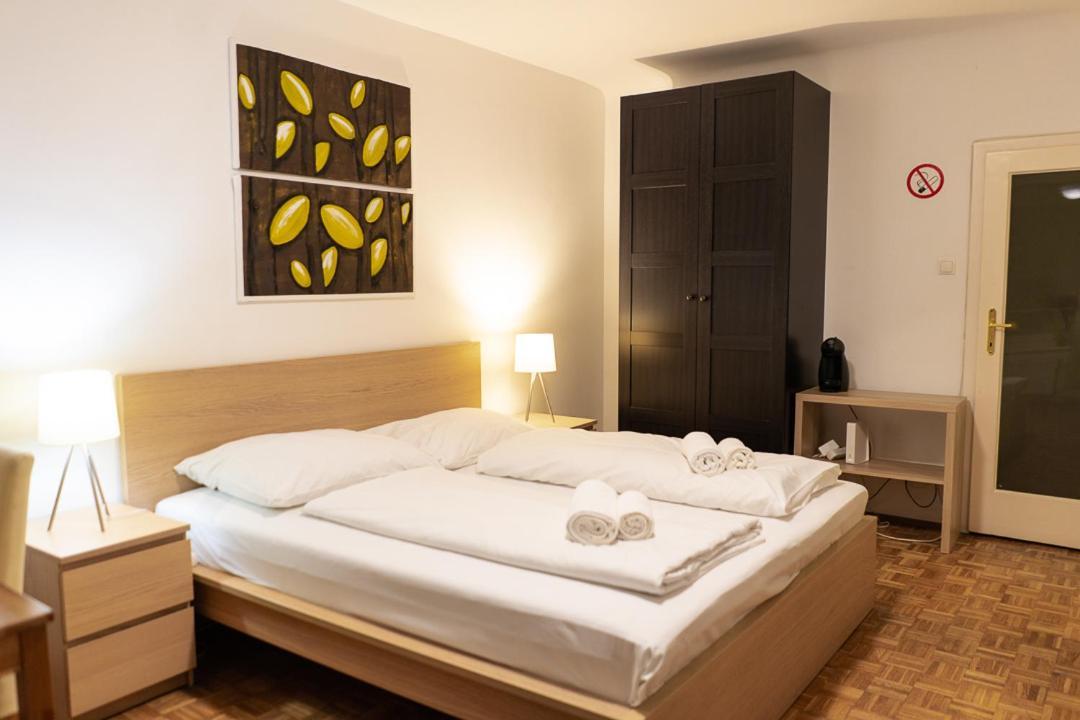 Central Living - Stephansdom Apartments Wien Eksteriør bilde